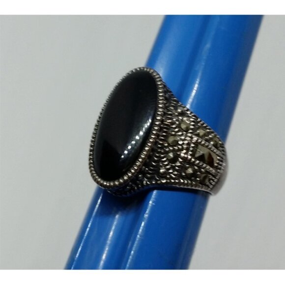 Vintage sterling silver large black gemstone center ring with marcasite details - Picture 2 of 7